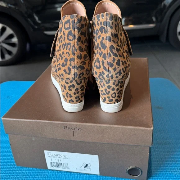 Paolo Leopard Print Wedge Sneaker Boot - Tan and Black size 8 1/2 - Picture 3 of 6
